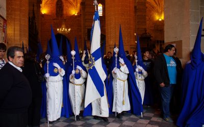 Devolución de las túnicas de nazareno.