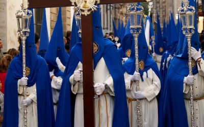 Alquiler de túnicas de Nazareno.