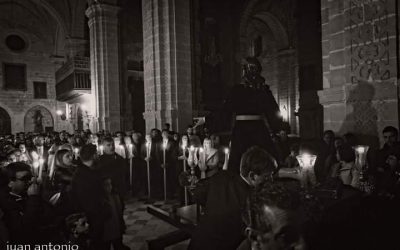 Dijo el Señor: «Dejad que los niños se acerquen a mí»…